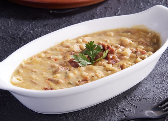 Guiso de blanquillos y chorizos